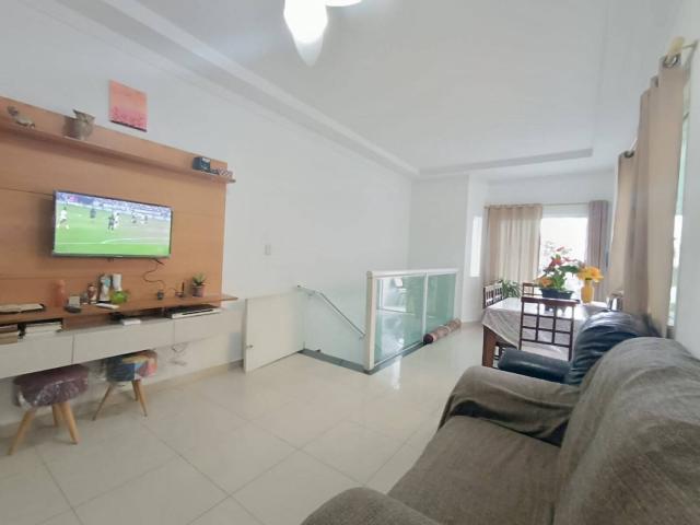 #177-11 - Casa para Venda em Santos - SP - 1