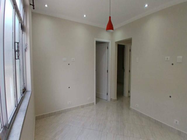 #5010 - Apartamento para Venda em Santos - SP - 2