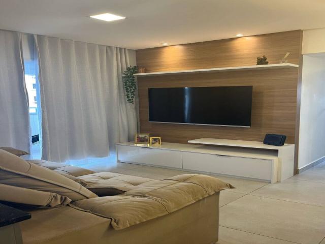 Apartamento com 2 dormitórios e 1 vaga à venda no bairro Mar