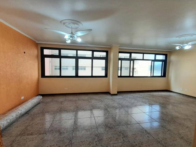 Apartamento para Venda em Santos - 3