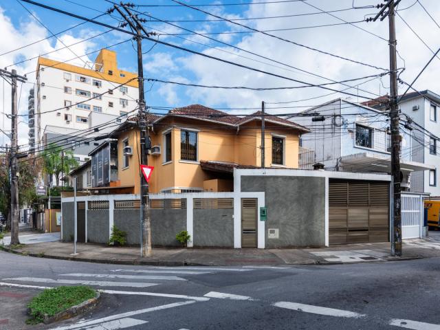 #1298 - Sobrado para Locação em Santos - SP - 1