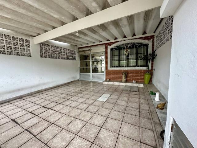 #257-11 - Sobrado para Venda em São Vicente - SP - 2