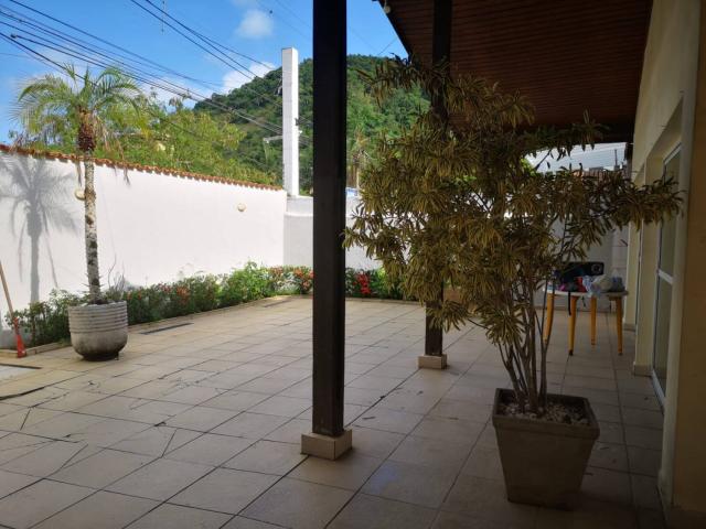 Casa para Venda em Guarujá - 4